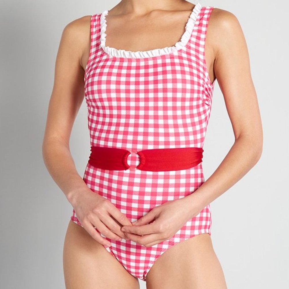 Retro-Chic Gingham Scoop Back One Piece Swimsuit